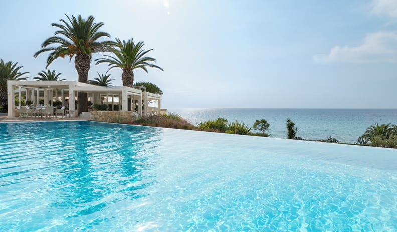 Lounge Bar Restaurant Infinity Pool